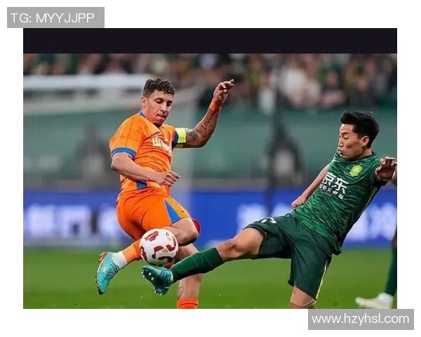 足球巨星起球瞬间引领比赛风云 展现惊人技术与绝佳视野